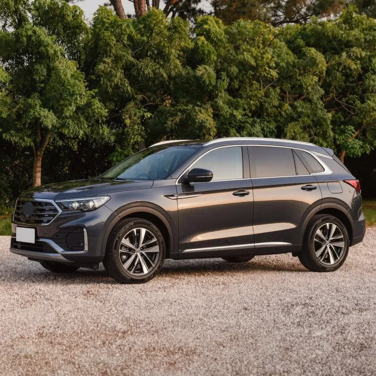 Gray SUV on a gravel driveway, the starting point for background removal versus cropping and masking